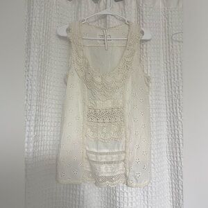 Johnny Was Cream Colored Eyelet Tank Size XS Embroidered Eyelet Delicate Floral